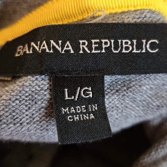 (L) Banana Republic Hooded Striped Sweater - Picture 6 of 6